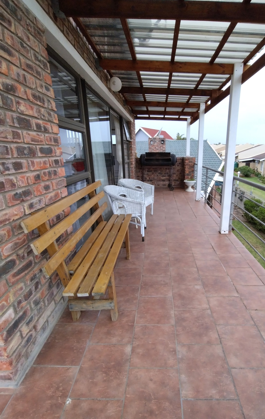 5 Bedroom Property for Sale in Wavecrest Eastern Cape